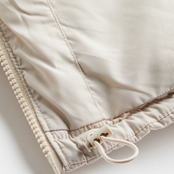 New H&M Beige Cropped Winter Jacket - Picture 6 of 6